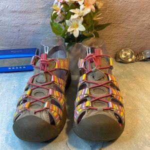 Orgeous sandals SZ 3 girls